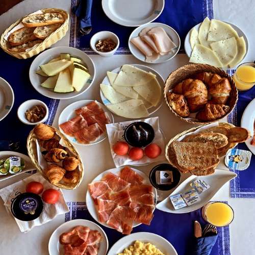 DESAYUNO MEDITERRANEO